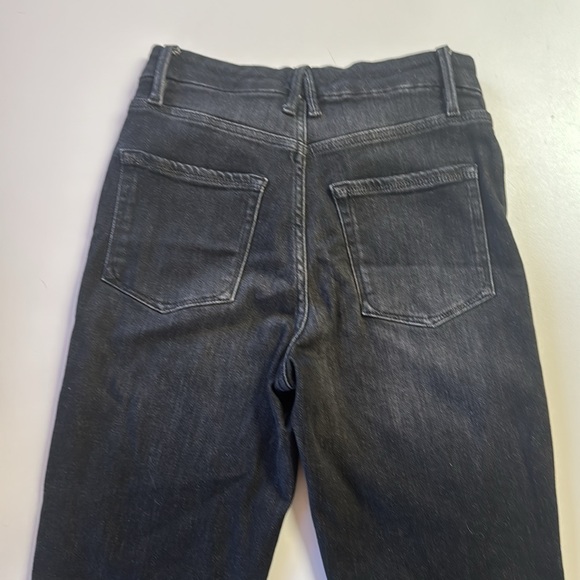 Good American Classic High Rise Split Hem Flare Jeans - Picture 6 of 11